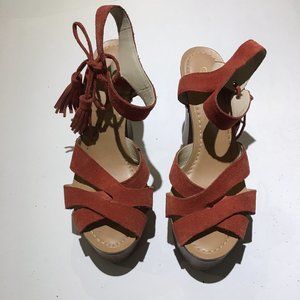 GUESS SUEDE 9.5 HEELS